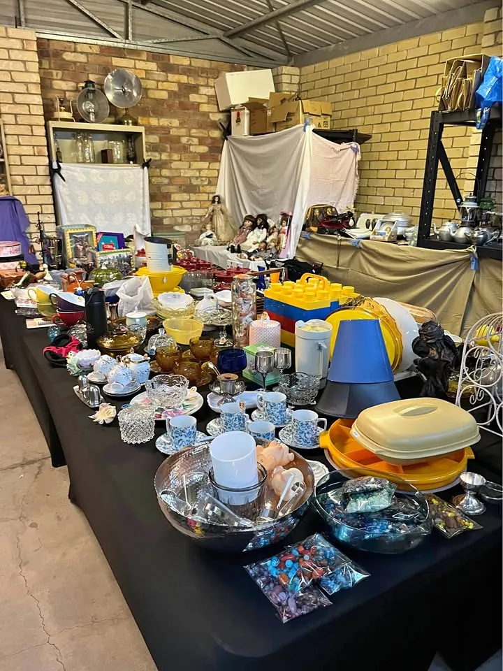 Garage sale in New Beith QLD: vintage collectibles, clothes, toys and homewares