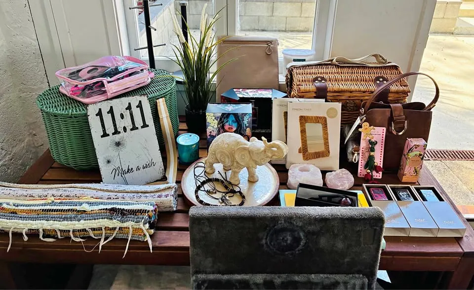 Garage sale in Nundah QLD: brand-new women's clothing, kids items and homewares for under $10