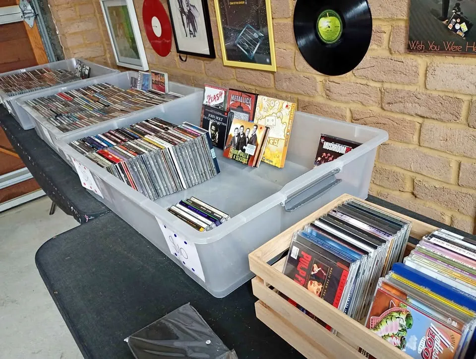 Vinyl records and CD garage sale in Currambine WA on Saturday morning