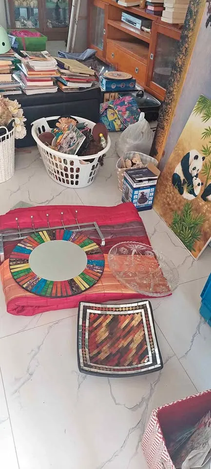 Garage sale in Camira QLD: China, toys, furniture and swimwear